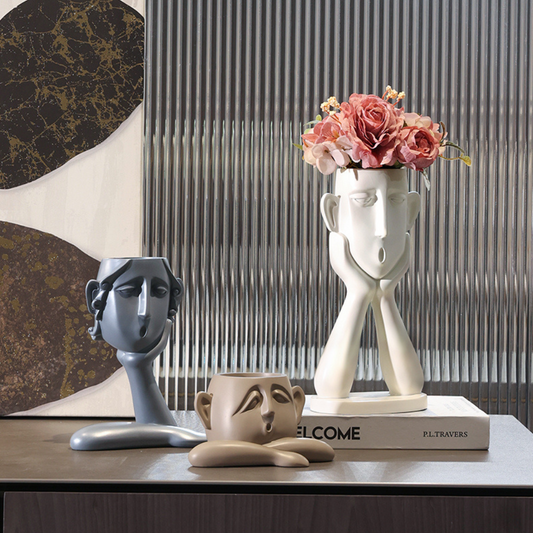 Konuşmalı Portre Saksıları