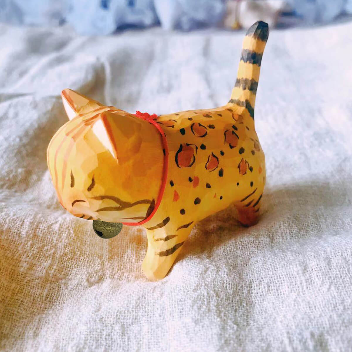 El Oyması Kedi Figürinleri