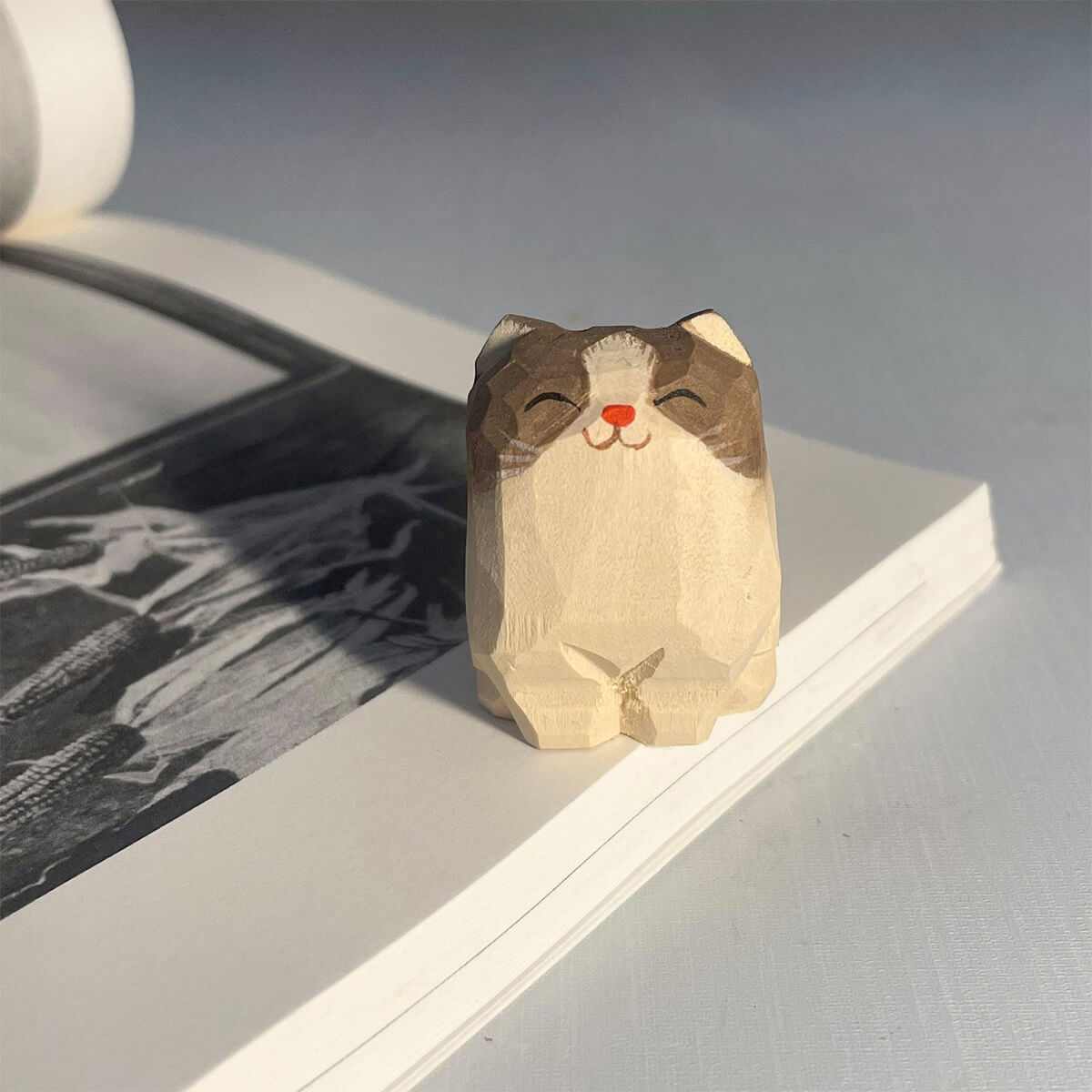 El Oyması Kedi Figürinleri
