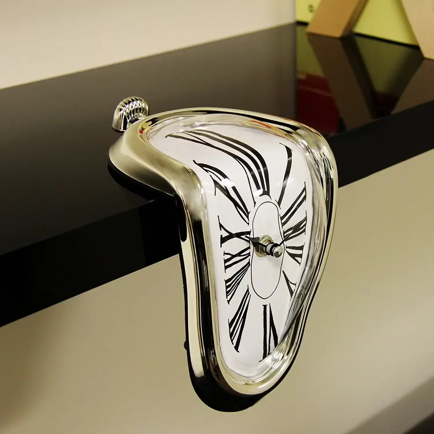 Salvador Dali Erime Duvar Saati